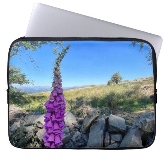 イギリスの田舎の静けさ ラップトップスリーブ (正面)