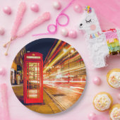 イギリスの赤い電話ボックスとの夜のロンドン ペーパープレート (パーティー)