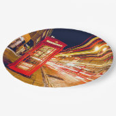 イギリスの赤い電話ボックスとの夜のロンドン ペーパープレート (アングル)