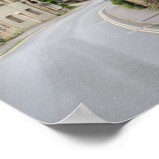 イギリスのCastle Combeのハチミツ色のコテージ ポスター (角)