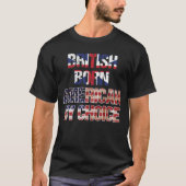 イギリスは上等の旗の日のTシャツによってアメリカ人を生まれます Tシャツ (正面)