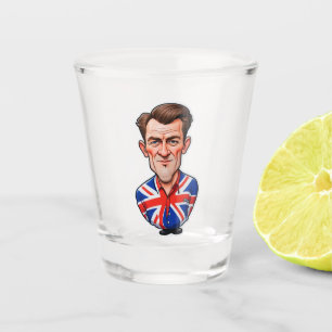 イギリスイギリスの男の風刺画とユニオンジャック国旗 ショットグラス