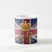イギリス国旗を持つエリザベス女王II ER MUG コーヒーマグカップ (中央)
