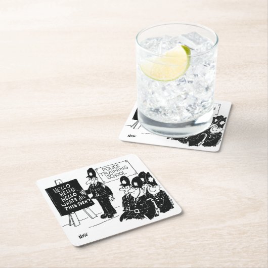 イギリス警官への贈り物 – 警察大学の漫画 スクエアペーパーコースター (インサイチュ)