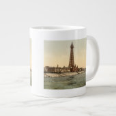 イギリス，ランカシャー，ブラックプールタワーI ジャンボコーヒーマグカップ (正面右)