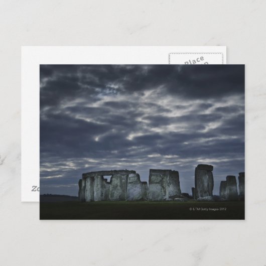 イギリス、Stonehenge、夜明けに景色の眺め ポストカード (正面/裏面)
