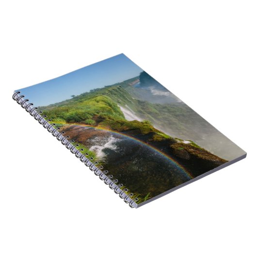 イグアスの滝の国立公園、アルゼンチン ノートブック (右側)