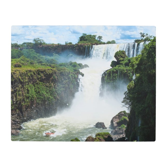 イグアス滝がジャングルに囲まれる メタルプリント (正面)