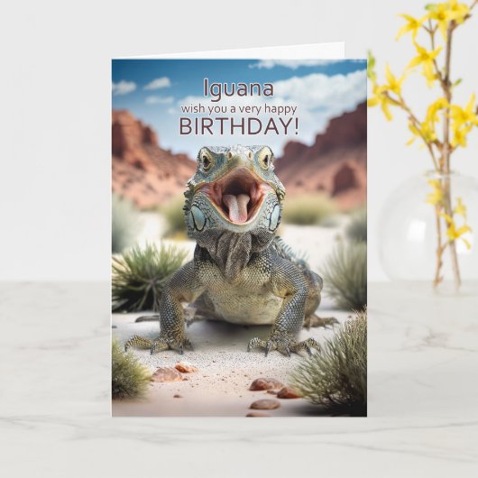 イグアナがお誕生日おめでとう 爬虫類 ユーモア カード (黄色い花)