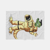 イグアノドンは宇宙服を着た。 フリースブランケット (正面(横))