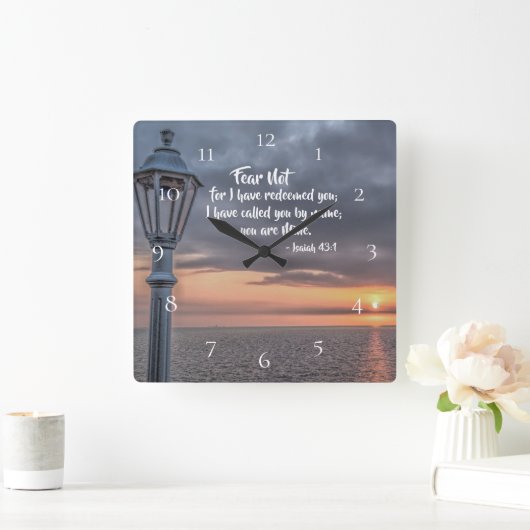 イザヤ書43:1わたしは聖書をあなた方を贖ったのではない恐れ スクエア壁時計 (ホーム)