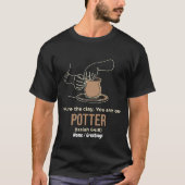 イザヤ書 64:8 陶工と粘土のミニマリスト ラインアート Tシャツ (正面)
