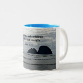 イザヤ30:15静けさと自信は ツートーンマグカップ (正面右)