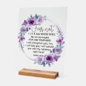 イザヤ41:10恐怖ではなく紫のフローラ聖なる書物、 経典 アクリルサイン (傾斜)