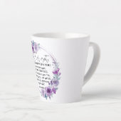 イザヤ41:10恐怖ではなく紫のフローラ聖なる書物、 経典 カフェラテマグ (右アングル)