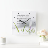 イザヤ43:18わたしは新しいもの聖書の聖句をやっている スクエア壁時計 (ホーム)