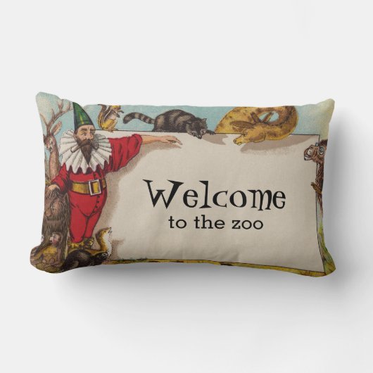 イシドアとその動物の腰枕 ランバークッション (正面)