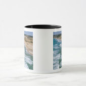 イスタンブールの黒海沿岸の上空を見る マグカップ (中央)