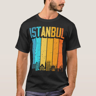 イスタンブールターキーサンセットスカイラインイスタンブール Tシャツ