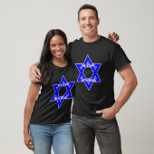 イスラエルと共にマゲン・ダビデが立つ – Support Je Tシャツ (ユニセックス)