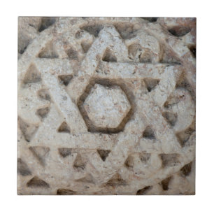 イスラエルの古いダビデの星の彫刻 タイル