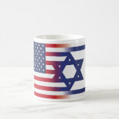 イスラエル国旗を掲げたアメリカのスタンド コーヒーマグカップ (中央)