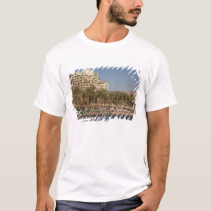 イスラエル、ネゲフ、アイラト、紅海のビーチフロント Tシャツ