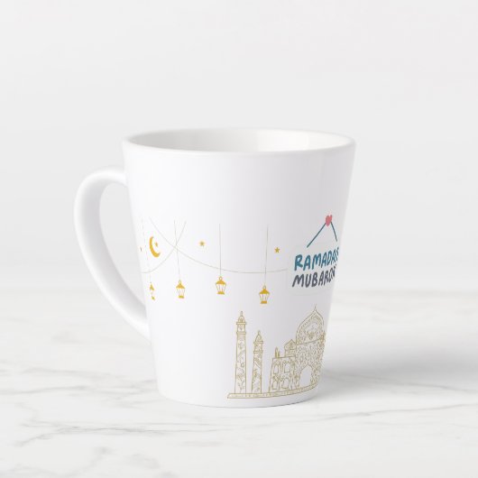 イスラム三日月ラマダンカレムのタイポグラフィ芸術 カフェラテマグ (左アングル)