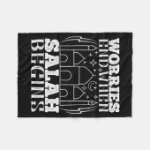 イスラーム – サラが始まると心配が終わる フリースブランケット (正面(横))