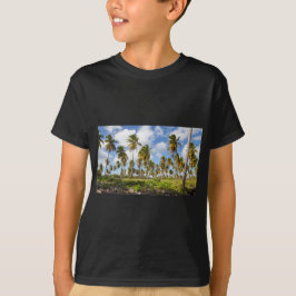 イスラ・サオナのビーチのヤシの木 Tシャツ
