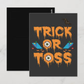 イタズラか投げる面白い怖いハロウィーンのコーンホールギフト ポストカード (正面/裏面)