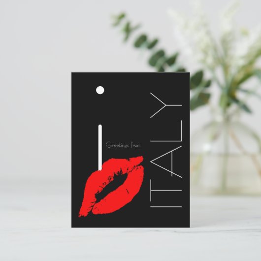 イタリアからのグリーティングレッドリップスティックキスブラック ポストカード (スタンド正面)