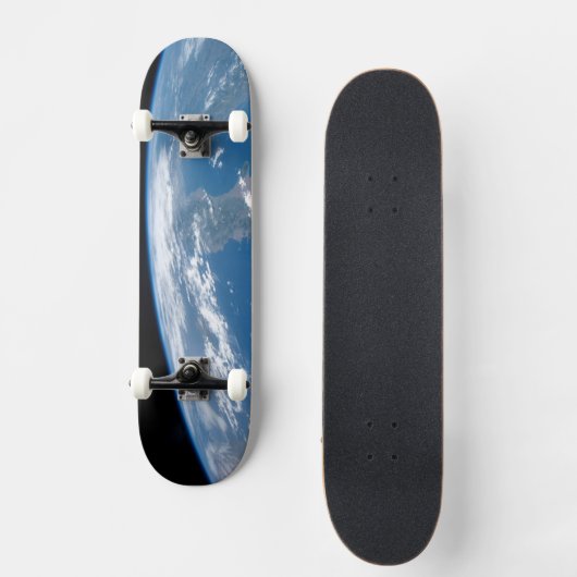 イタリアとその島シチリア。 スケートボード (正面)