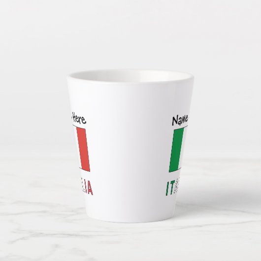 イタリアとイタリアの旗にあなたの名前 カフェラテマグ (正面)