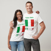 イタリアとイタリアン国旗の緑の個人用設定の男性 Tシャツ (ユニセックス)