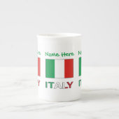 イタリアとイタリアン国旗の緑の個人用設定 ボーンチャイナマグカップ (正面)