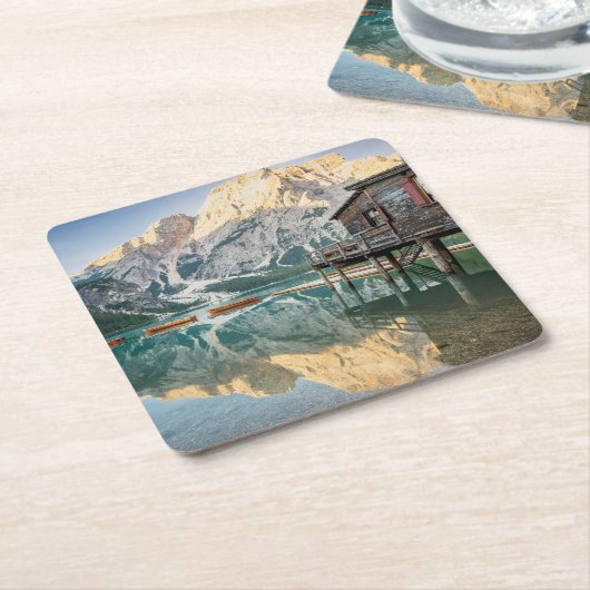 イタリアのドロミテスのラゴ・ディ・ブレイス スクエアペーパーコースター (アングル)