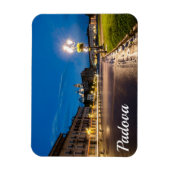 イタリアのパドヴァで夜のプラトー・デラ・バレ マグネット (縦)