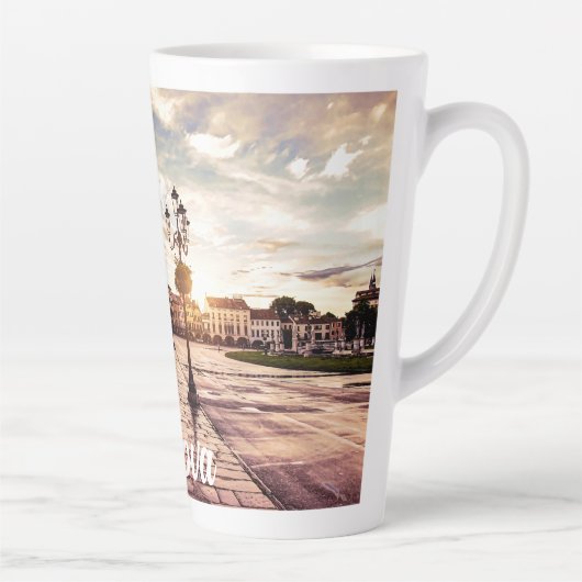 イタリアのパドヴァにある広場の夕日 カフェラテマグ (右)