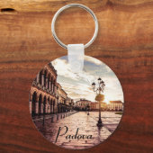 イタリアのパドヴァにある広場の夕日 キーホルダー (正面)