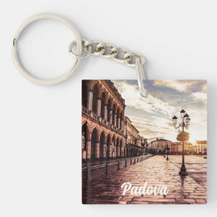 イタリアのパドヴァにある広場の夕日 キーホルダー