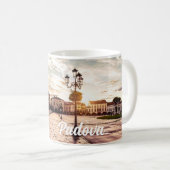 イタリアのパドヴァにある広場の夕日 コーヒーマグカップ (正面右)