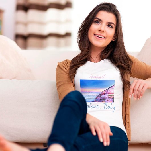 イタリアのポジティターノに沈む夕陽を夢見て Tシャツ