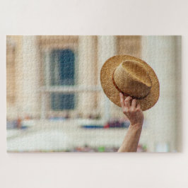 イタリアのローマで帽子と伸ばした腕 ジグソーパズル