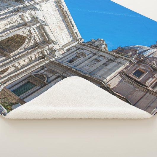 イタリアのローマにあるローマのフォーラム遺跡 シェルパブランケット (3/4)