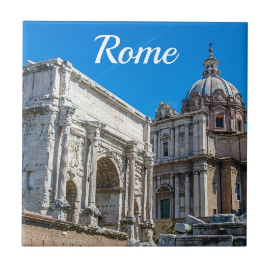 イタリアのローマにあるローマのフォーラム遺跡 タイル (正面)