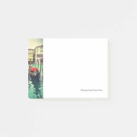 イタリアのヴェネツィア、グランド運河のゴンドラ。レトロ ポストイット (正面)