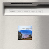 イタリアの素晴らしいガルダ湖ビーチの写真 マグネット (インサイチュ (食洗機))