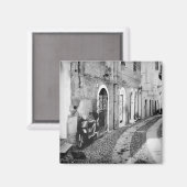 イタリアの通りで白黒のスクーター マグネット (正面/裏面)