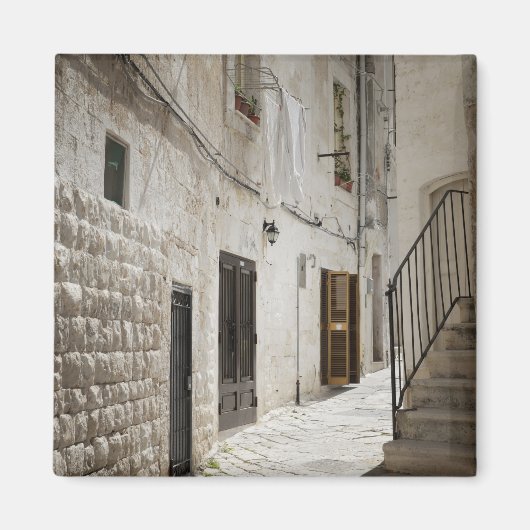 イタリアぶら下がったの路地で洗濯物を乾かす マグネット (正面)